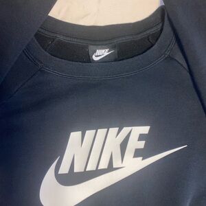 Nike Men's XL Black Crewneck Sweat Shirt